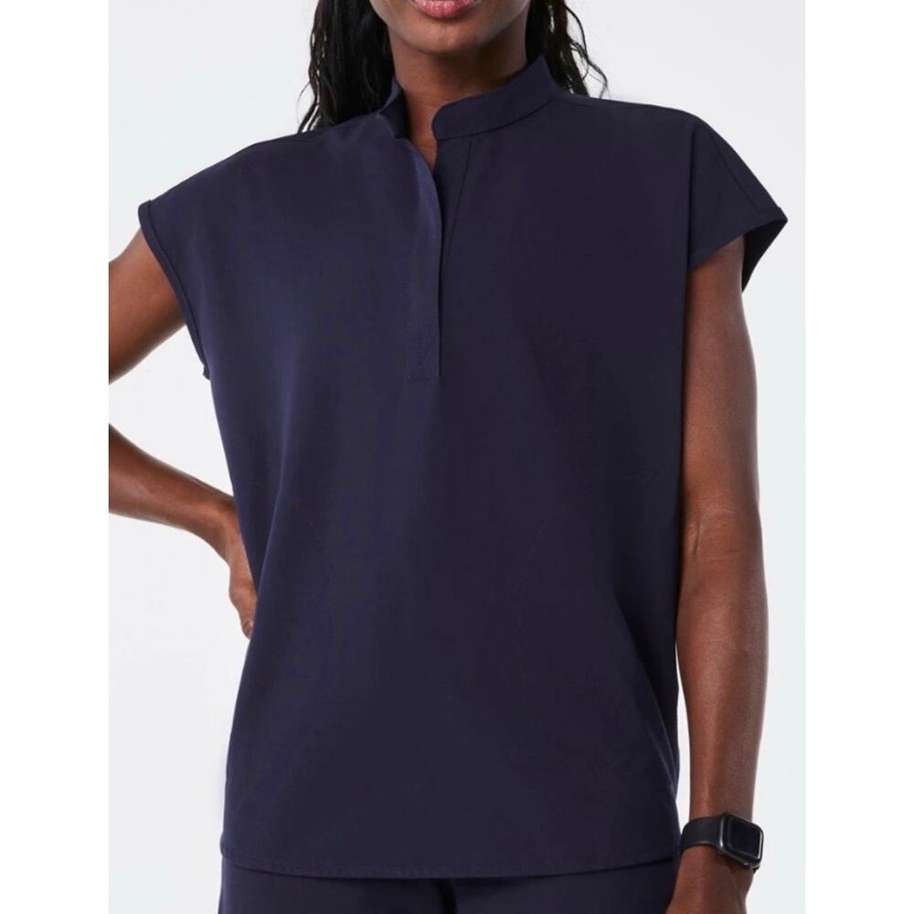 NWT FIGS Technical Collection Rafaela Scrub Top Women's Navy Size XL X-Large